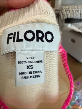 Filoro 100% Cashmere Sweater - Cream with Hot Pink Trim